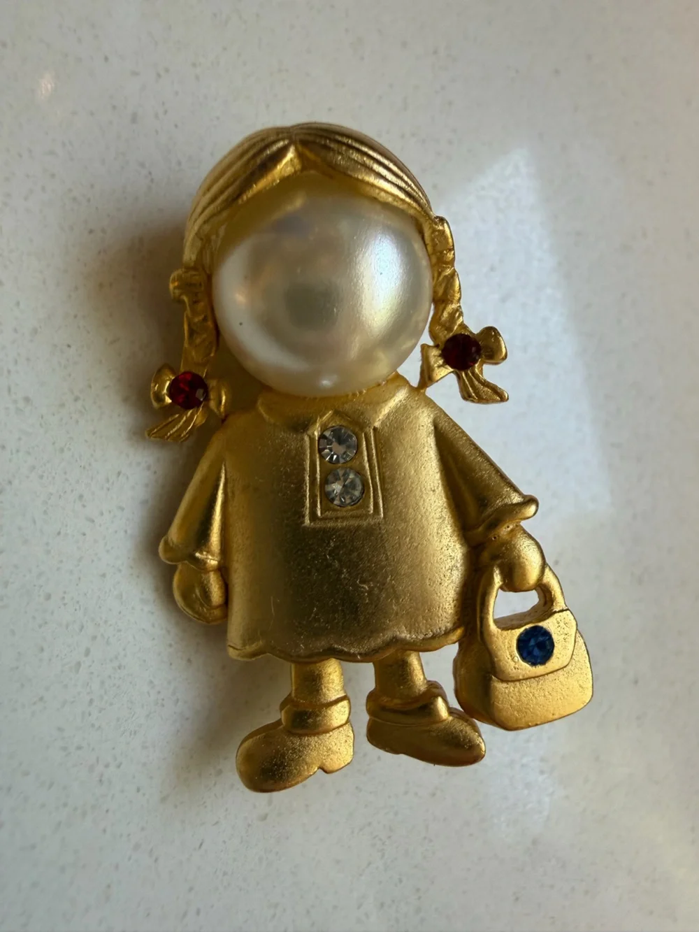 JJ Jonette Vintage Gold Tone Pearl-Faced Girl & Boy with Dog Brooch Set - Picture 3 of 5